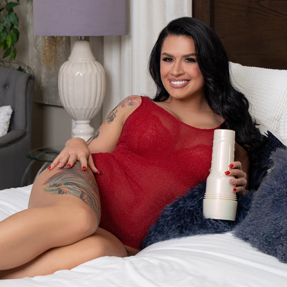 Universal Launch Lilith Fukumoto Paket